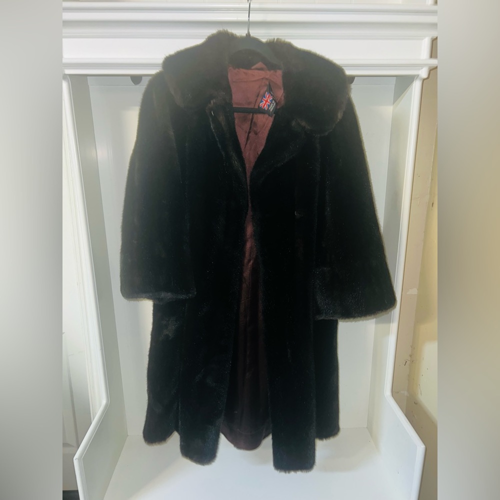 Elegant Vintage Dark Brown Faux Fur Coat
